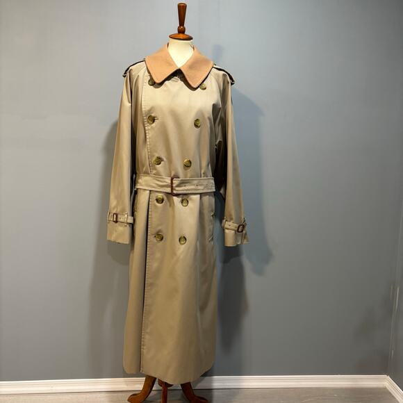 Vintage Burberry Beige, Tan Trench Coat, Removable Wool Liner, Size 42 Long - Picture 2 of 16